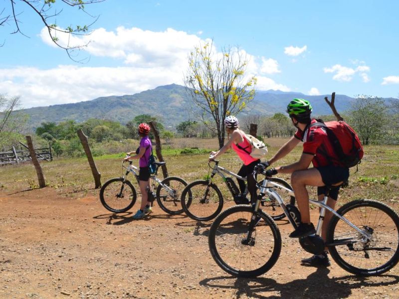 Pura Vida E-Bike Tour Zubucherrundreise